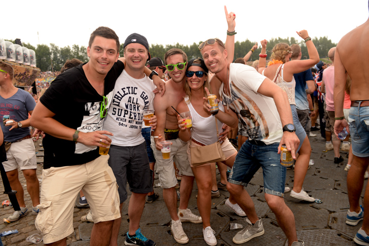 Tomorrowland sfeerbeelden & publieksfoto's 28 juni - deel 1, picture 88, photographed by Youri Vanlommel - FrontView Magazine