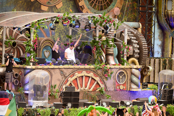 Tomorrowland sfeerbeelden & publieksfoto's 28 juni - deel 1, picture 96, photographed by Youri Vanlommel - FrontView Magazine
