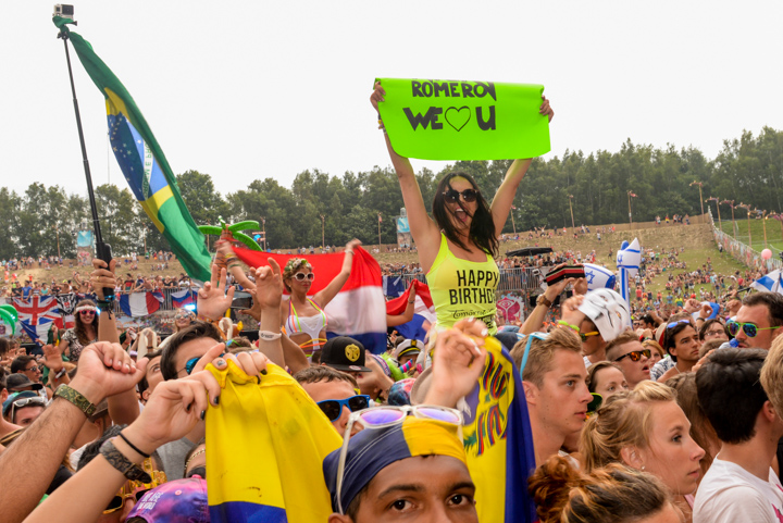 Tomorrowland sfeerbeelden & publieksfoto's 28 juni - deel 1, picture 117, photographed by Youri Vanlommel - FrontView Magazine