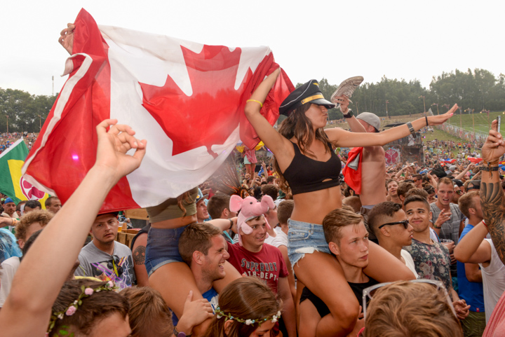 Tomorrowland sfeerbeelden & publieksfoto's 28 juni - deel 1, picture 125, photographed by Youri Vanlommel - FrontView Magazine