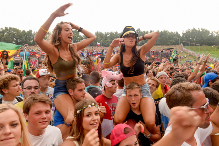 Tomorrowland sfeerbeelden & publieksfoto's 28 juni - deel 1, picture 129, photographed by Youri Vanlommel - FrontView Magazine