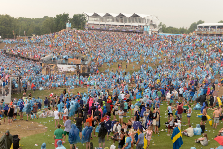 Tomorrowland sfeerbeelden & publieksfoto's 28 juni - deel 1, picture 143, photographed by Youri Vanlommel - FrontView Magazine