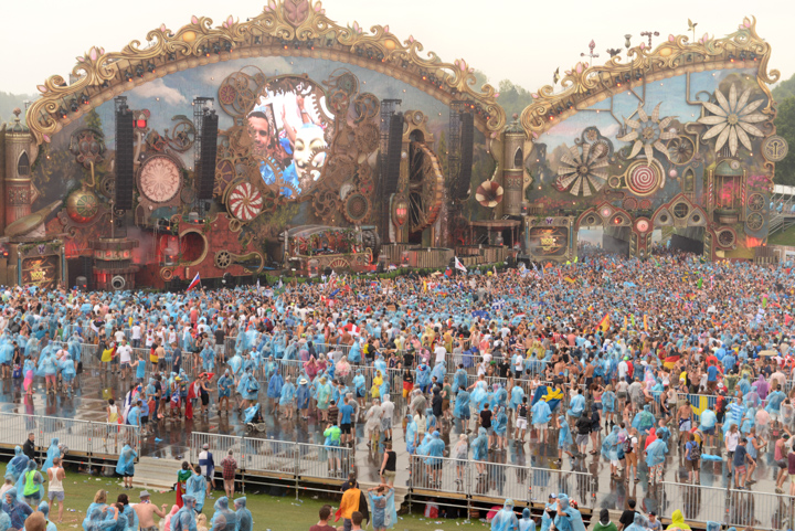 Tomorrowland sfeerbeelden & publieksfoto's 28 juni - deel 1, picture 144, photographed by Youri Vanlommel - FrontView Magazine