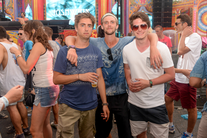 Tomorrowland sfeerbeelden & publieksfoto's 28 juni - deel 2, picture 11, photographed by Youri Vanlommel - FrontView Magazine