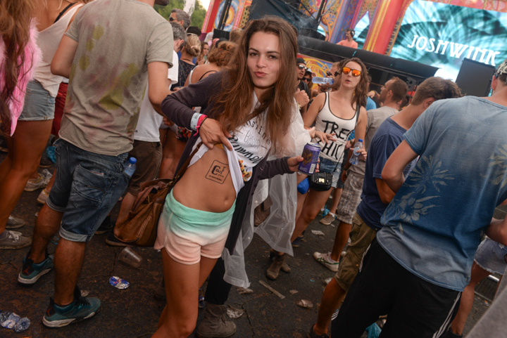 Tomorrowland sfeerbeelden & publieksfoto's 28 juni - deel 2, picture 12, photographed by Youri Vanlommel - FrontView Magazine