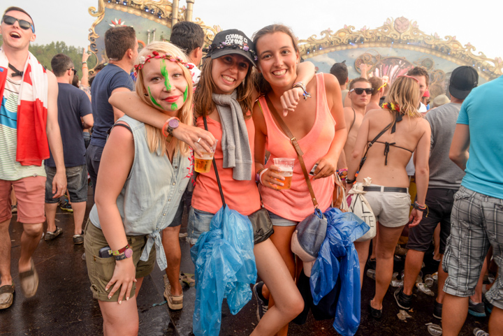 Tomorrowland sfeerbeelden & publieksfoto's 28 juni - deel 2, picture 15, photographed by Youri Vanlommel - FrontView Magazine
