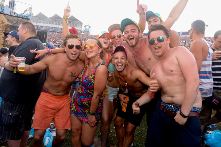 Tomorrowland sfeerbeelden & publieksfoto's 28 juni - deel 2, picture 32, photographed by Youri Vanlommel - FrontView Magazine