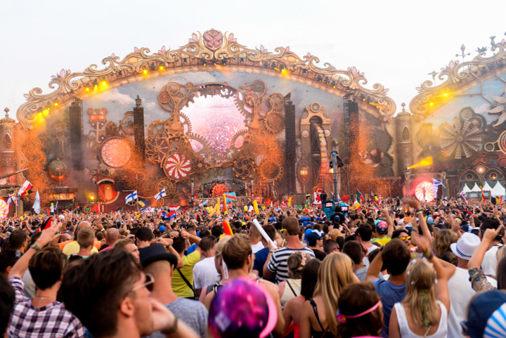 Tomorrowland sfeerbeelden & publieksfoto's 28 juni - deel 2, picture 33, photographed by Youri Vanlommel - FrontView Magazine