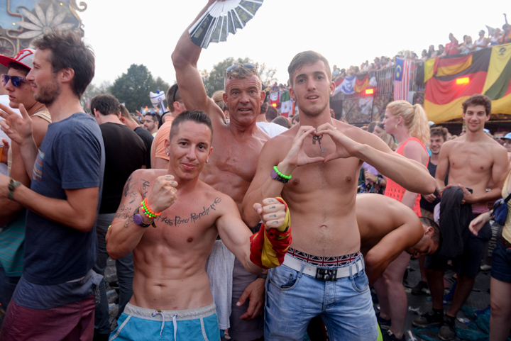 Tomorrowland sfeerbeelden & publieksfoto's 28 juni - deel 2, picture 37, photographed by Youri Vanlommel - FrontView Magazine