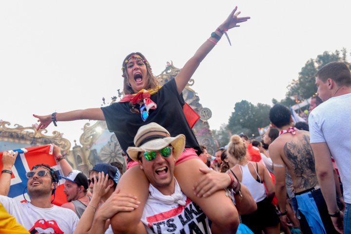 Tomorrowland sfeerbeelden & publieksfoto's 28 juni - deel 2, picture 38, photographed by Youri Vanlommel - FrontView Magazine
