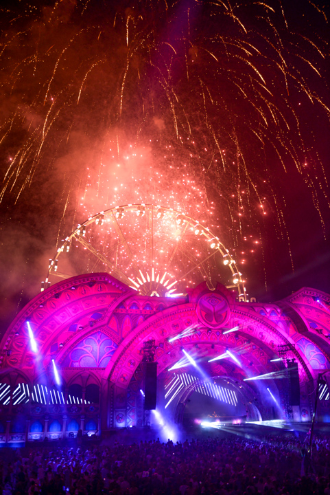 Tomorrowland sfeerbeelden & publieksfoto's 28 juni - deel 2, picture 84, photographed by Youri Vanlommel - FrontView Magazine