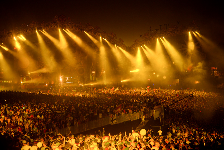 Tomorrowland sfeerbeelden & publieksfoto's 28 juni - deel 2, picture 110, photographed by Youri Vanlommel - FrontView Magazine