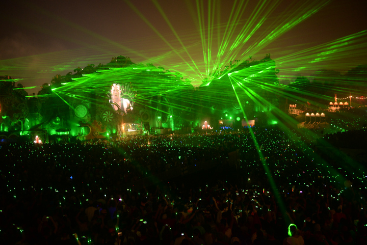 Tomorrowland sfeerbeelden & publieksfoto's 28 juni - deel 2, picture 112, photographed by Youri Vanlommel - FrontView Magazine