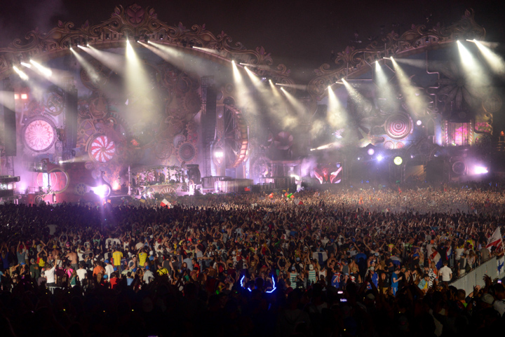 Tomorrowland sfeerbeelden & publieksfoto's 28 juni - deel 2, picture 119, photographed by Youri Vanlommel - FrontView Magazine