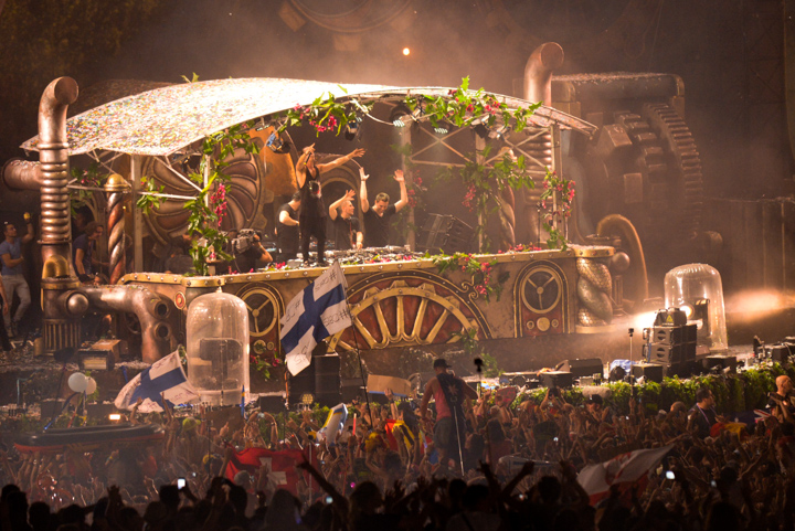 Tomorrowland sfeerbeelden & publieksfoto's 28 juni - deel 2, picture 123, photographed by Youri Vanlommel - FrontView Magazine