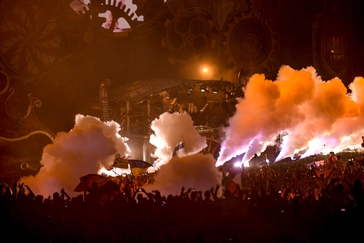 Tomorrowland sfeerbeelden & publieksfoto's 28 juni - deel 2, picture 124, photographed by Youri Vanlommel - FrontView Magazine