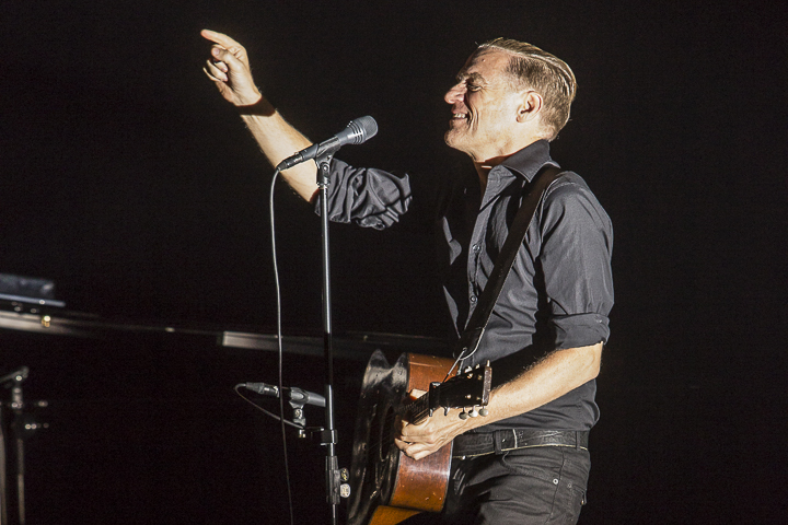 Bryan Adams - The Bare Bones Tour @ Capitole Gent, foto 6, foto's door Edwin Houdevelt - FrontView Magazine