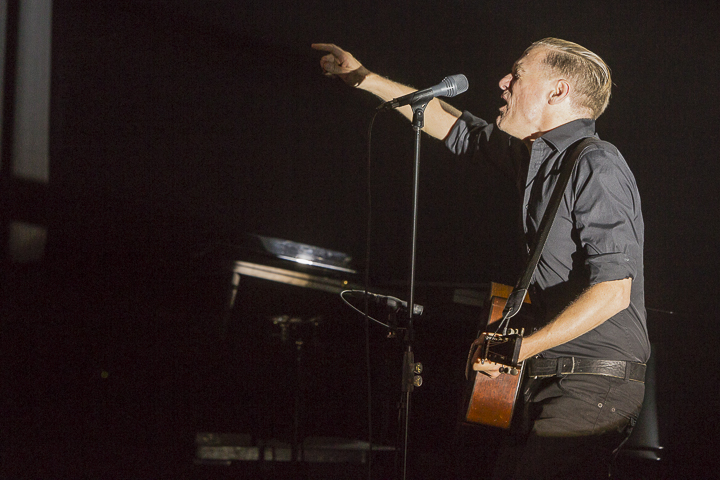 Bryan Adams - The Bare Bones Tour @ Capitole Gent, foto 19, foto's door Edwin Houdevelt - FrontView Magazine