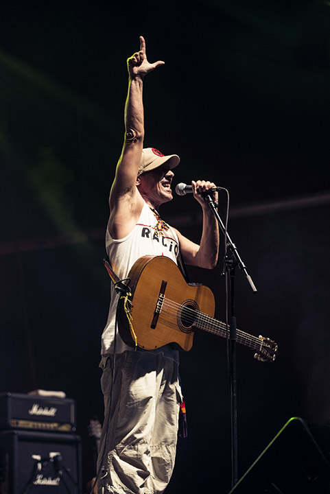 Manu Chao @ Esperanzah!, picture 10, photographed by Jef Peeters - FrontView Magazine