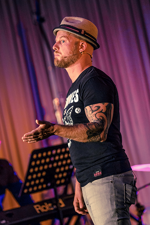 Marco Roelofs @ M-idzomer 2014, picture 3, photographed by Elke Briers - FrontView Magazine