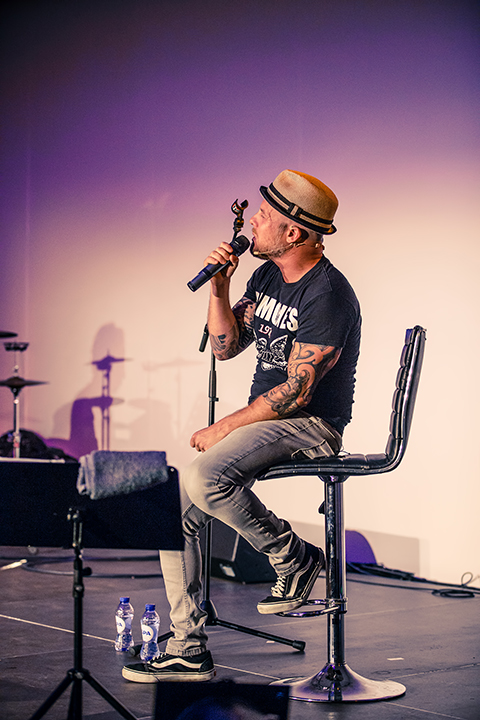Marco Roelofs @ M-idzomer 2014, picture 5, photographed by Elke Briers - FrontView Magazine