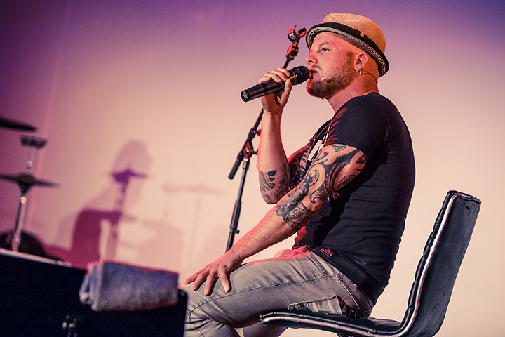 Marco Roelofs @ M-idzomer 2014, picture 7, photographed by Elke Briers - FrontView Magazine