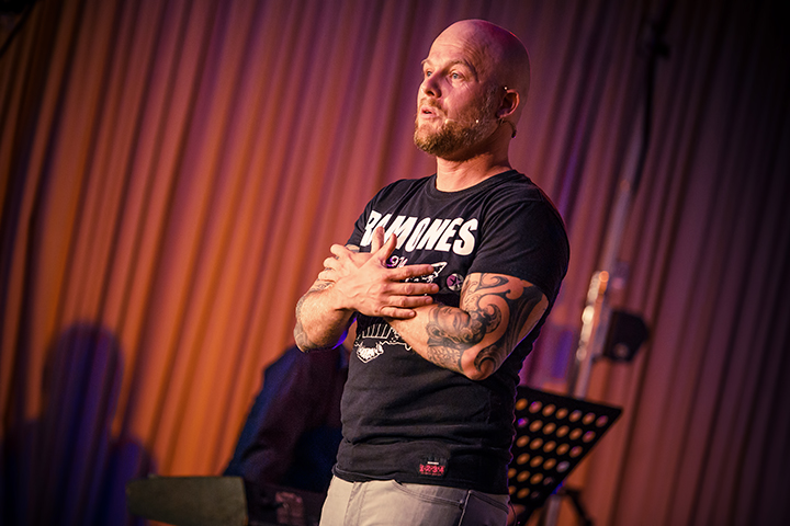 Marco Roelofs @ M-idzomer 2014, picture 10, photographed by Elke Briers - FrontView Magazine