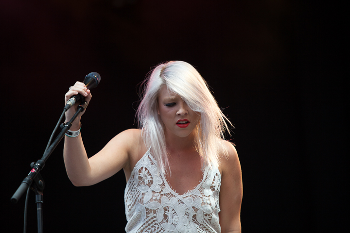 Moya @ Suikerrock 2014, picture 14, photographed by Koen Rondelez - FrontView Magazine