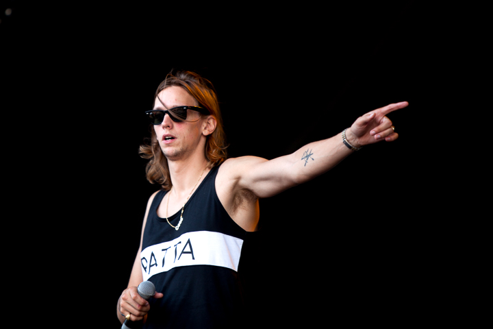 De Jeugd van Tegenwoordig @ Suikerrock 2014, picture 3, photographed by Koen Rondelez - FrontView Magazine
