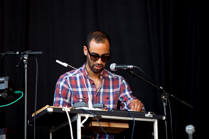 De Jeugd van Tegenwoordig @ Suikerrock 2014, picture 4, photographed by Koen Rondelez - FrontView Magazine