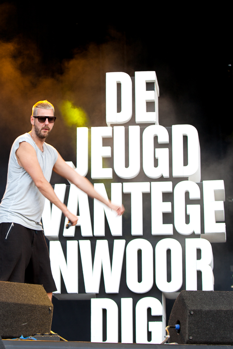 De Jeugd van Tegenwoordig @ Suikerrock 2014, picture 19, photographed by Koen Rondelez - FrontView Magazine