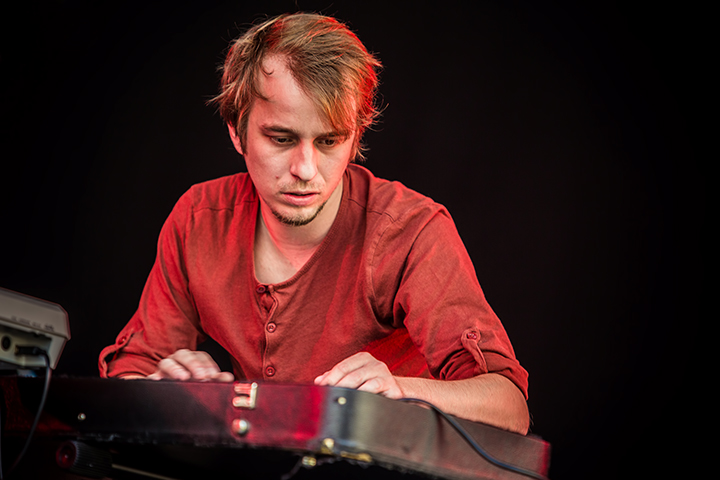 Hydrogen Sea @ M-idzomer 2014, picture 2, photographed by Elke Briers - FrontView Magazine