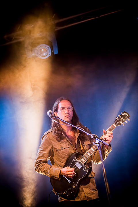 Joan As Police Woman @ M-idzomer 2014, picture 11, photographed by Elke Briers - FrontView Magazine