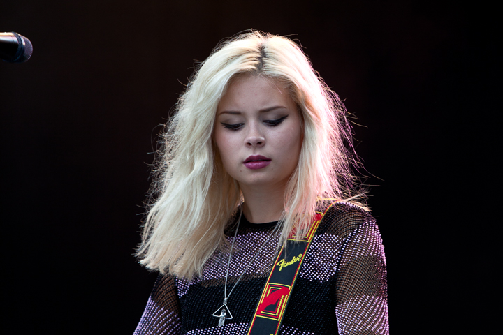 Nina Nesbitt @ Suikerrock 2014, picture 9, photographed by Koen Rondelez - FrontView Magazine