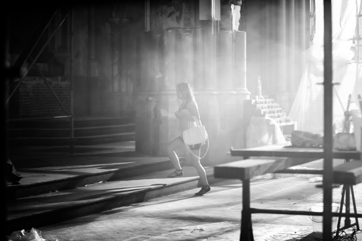 Setbezoek verfilming: "Black" @ Gésukerk St.-Joost-ten-Node, picture 54, photographed by Guy Danneels - FrontView Magazine