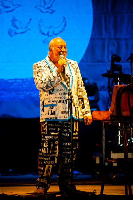 Urbanus & De Fanfaar @ Dranouter 2014, picture 11, photographed by Devid Camerlynck - FrontView Magazine