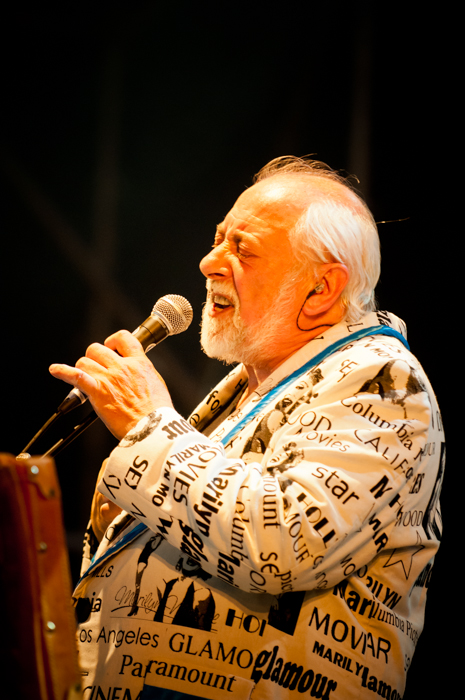 Urbanus & De Fanfaar @ Dranouter 2014, picture 17, photographed by Devid Camerlynck - FrontView Magazine