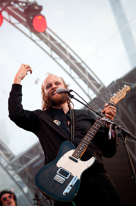 Admiral Freebee @ Ronquières Festival 2014, picture 2, photographed by Magali Decamps - FrontView Magazine
