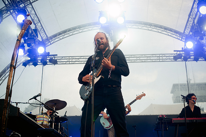 Admiral Freebee @ Ronquières Festival 2014, picture 6, photographed by Magali Decamps - FrontView Magazine