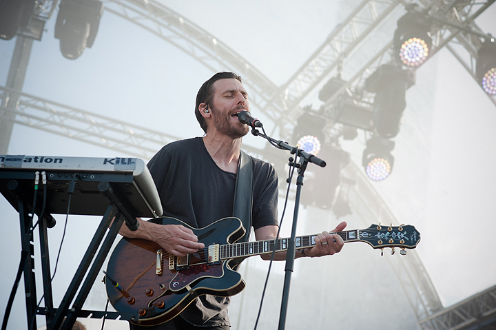 Birdpen @ Ronquières Festival 2014, picture 3, photographed by Magali Decamps - FrontView Magazine