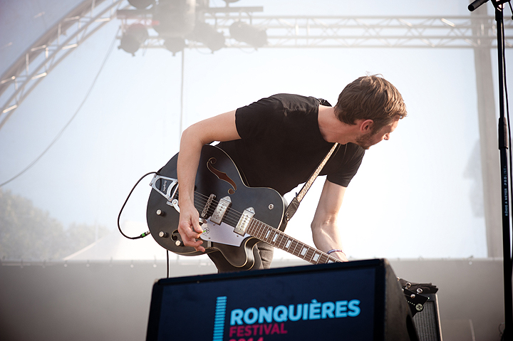 Birdpen @ Ronquières Festival 2014, picture 5, photographed by Magali Decamps - FrontView Magazine
