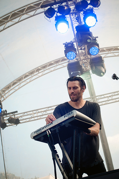Birdpen @ Ronquières Festival 2014, picture 14, photographed by Magali Decamps - FrontView Magazine
