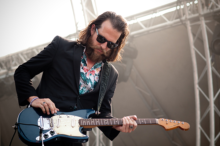 Hollysiz @ Ronquières Festival 2014, picture 8, photographed by Magali Decamps - FrontView Magazine