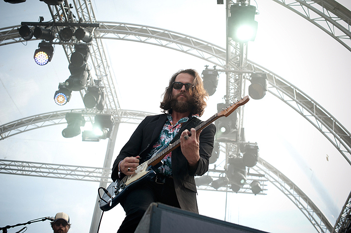 Hollysiz @ Ronquières Festival 2014, picture 10, photographed by Magali Decamps - FrontView Magazine