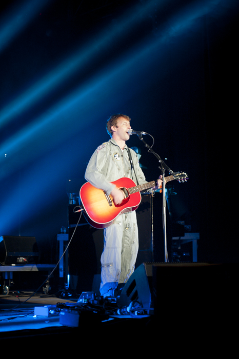 James Blunt @ Dranouter 2014, picture 5, photographed by Devid Camerlynck - FrontView Magazine