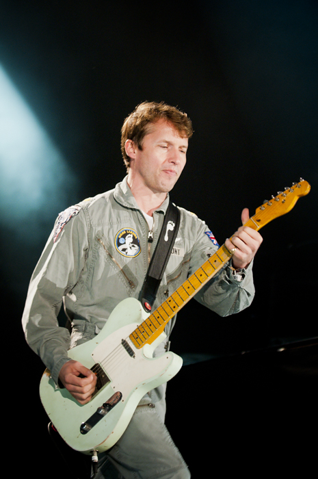 James Blunt @ Dranouter 2014, picture 9, photographed by Devid Camerlynck - FrontView Magazine