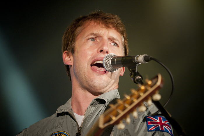 James Blunt @ Dranouter 2014, picture 18, photographed by Devid Camerlynck - FrontView Magazine