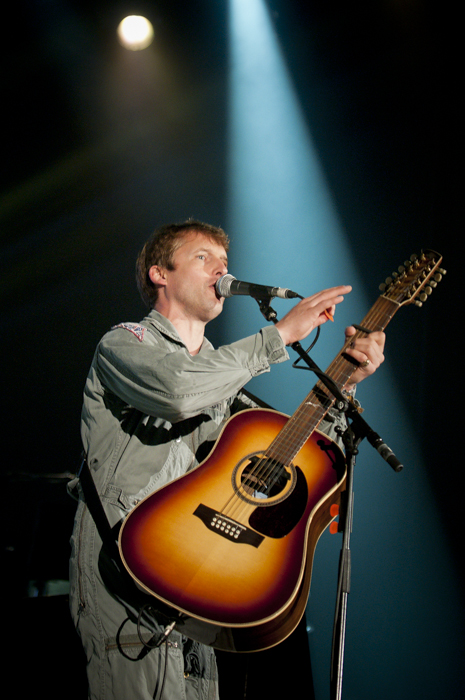 James Blunt @ Dranouter 2014, picture 21, photographed by Devid Camerlynck - FrontView Magazine