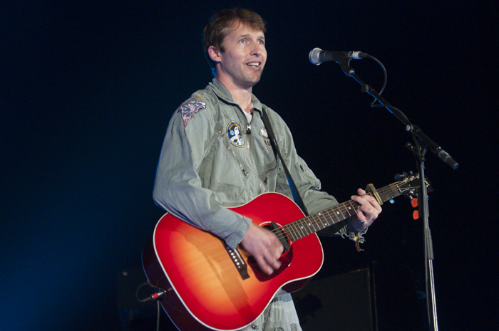 James Blunt @ Dranouter 2014, picture 24, photographed by Devid Camerlynck - FrontView Magazine