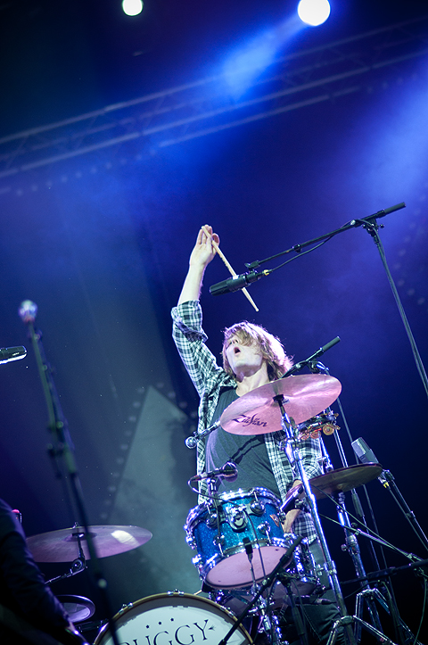 Puggy @ Ronquières Festival 2014, picture 8, photographed by FrontView Magazine